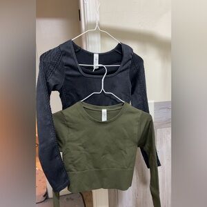 Aerie Black and Olive Long Sleeve Tops